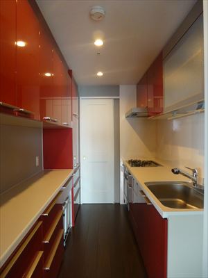 間接照明で落ち着いた雰囲気へイメージチェンジ